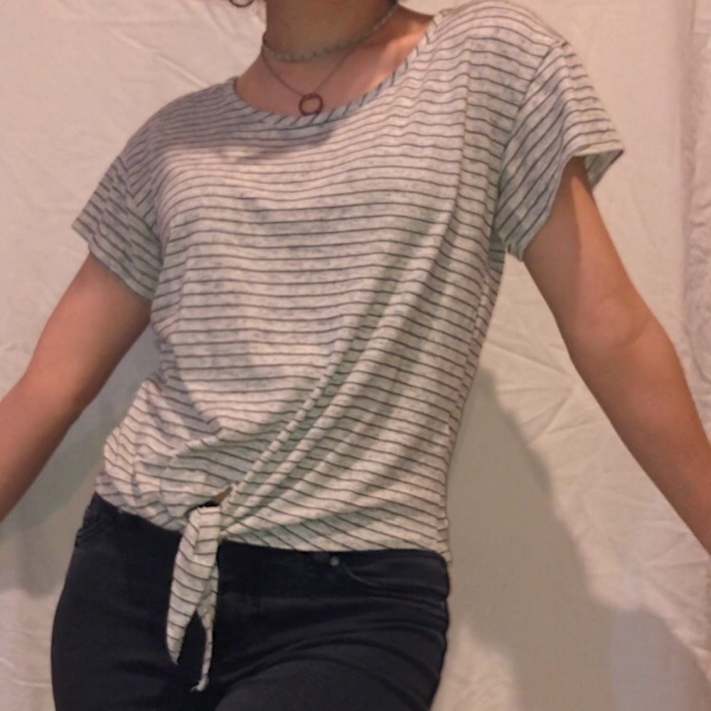 black & white striped blouse ! :)